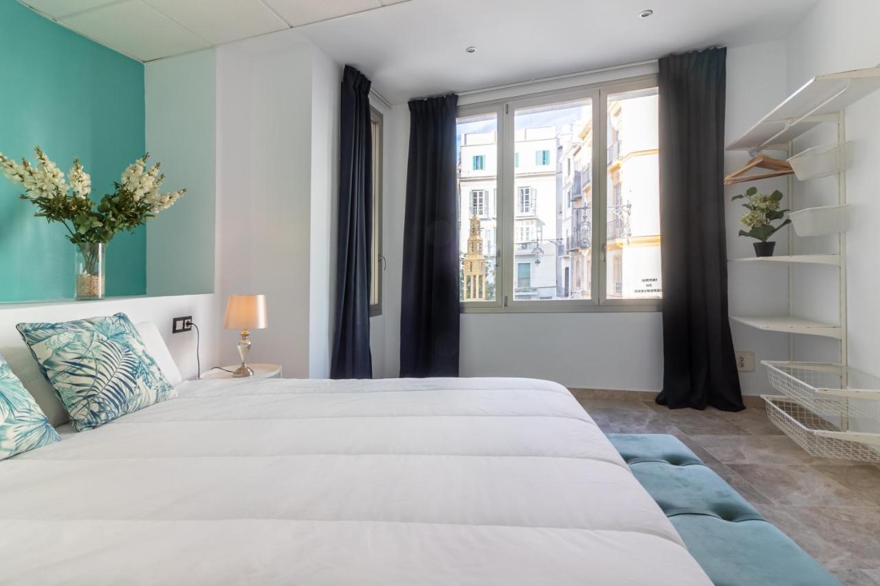 Saenz Suites Gallery By Bossh! Apartments Malaga Exterior photo