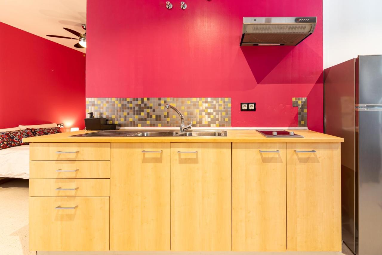 Saenz Suites Gallery By Bossh! Apartments Malaga Exterior photo